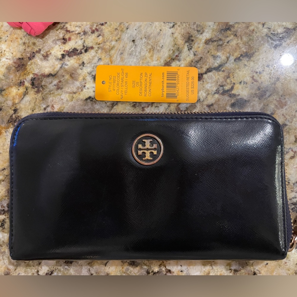 Tory Burch Robinson zip continental wallet